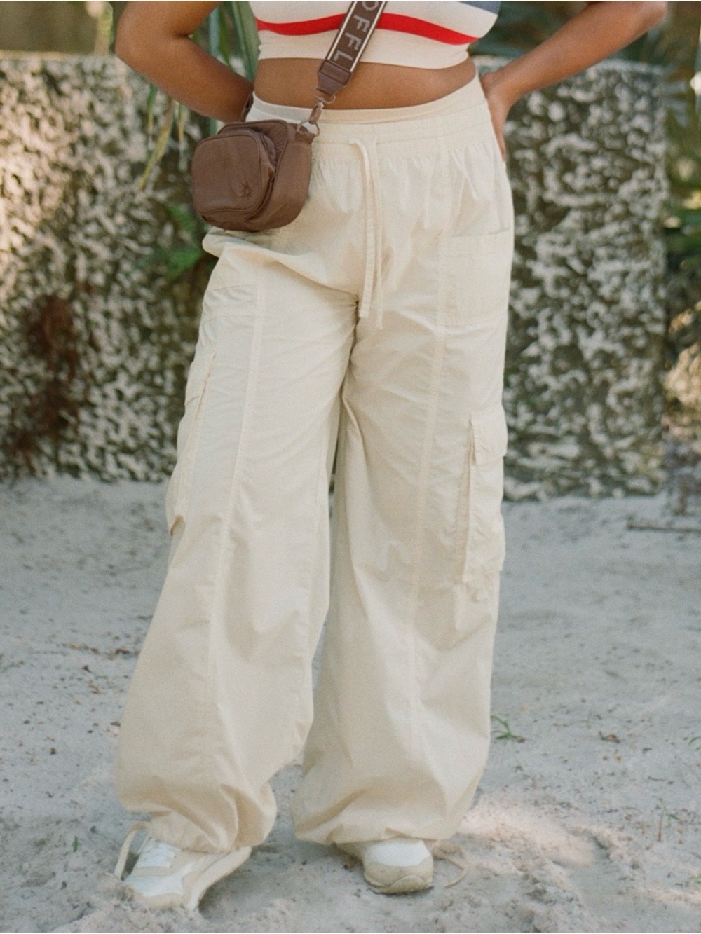 aerie cream oversized cargo pants nwt